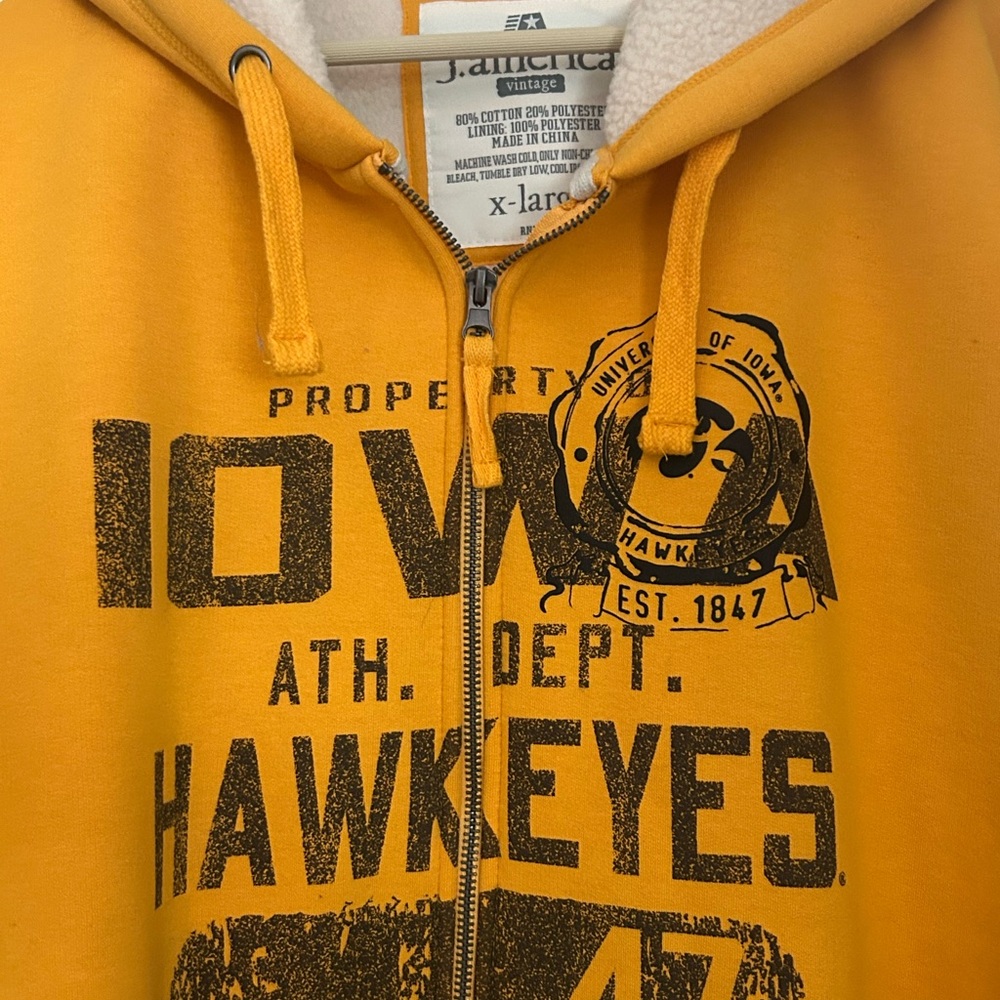 J. America Gold/Black Hawkeyes Zip-Up Hoodie Jacket